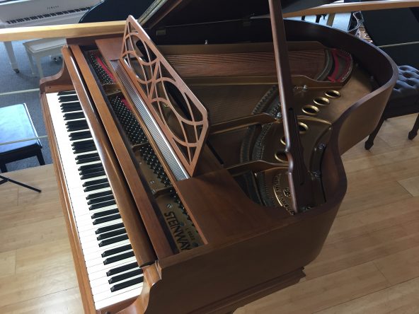 used steinway baby grand piano walnut chippendale